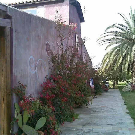 Agrib&b Lemontree Garde'n Alojamento de Acomodação e Pequeno-almoço 4*