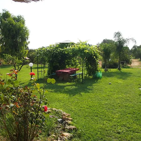 Agrib&b Lemontree Garde'n Alojamento de Acomodação e Pequeno-almoço